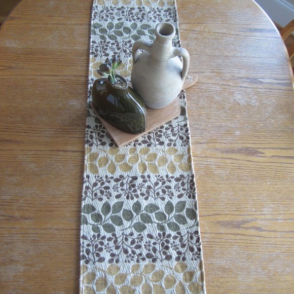 Plant Nature Tree Branch Modern Table Runner - Picture 8 of 9